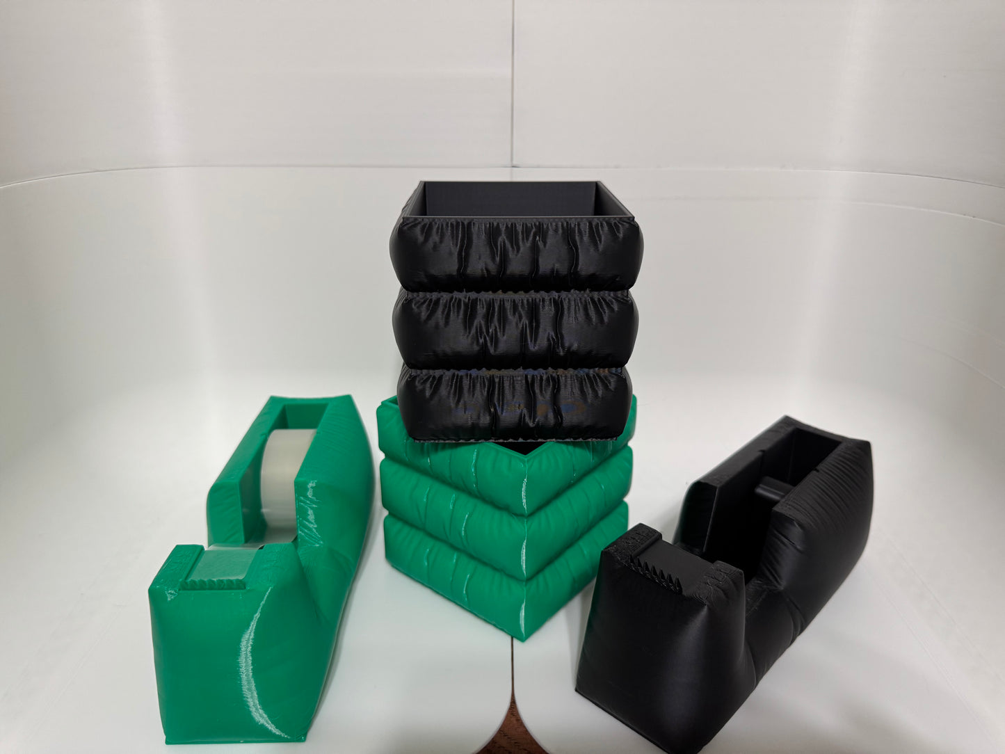 Inflated style desk set